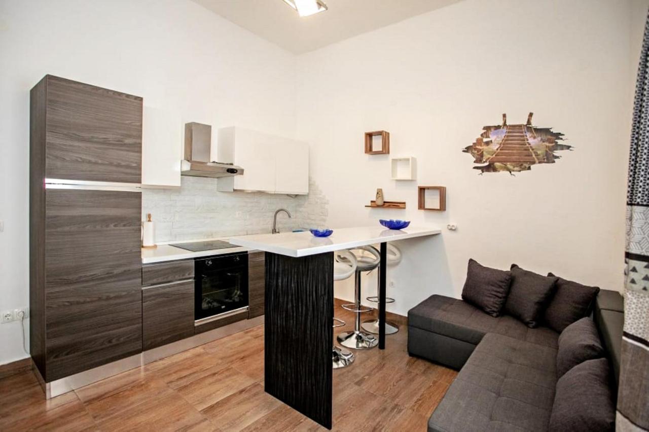 Apartments Punta 2 Omiš Kültér fotó