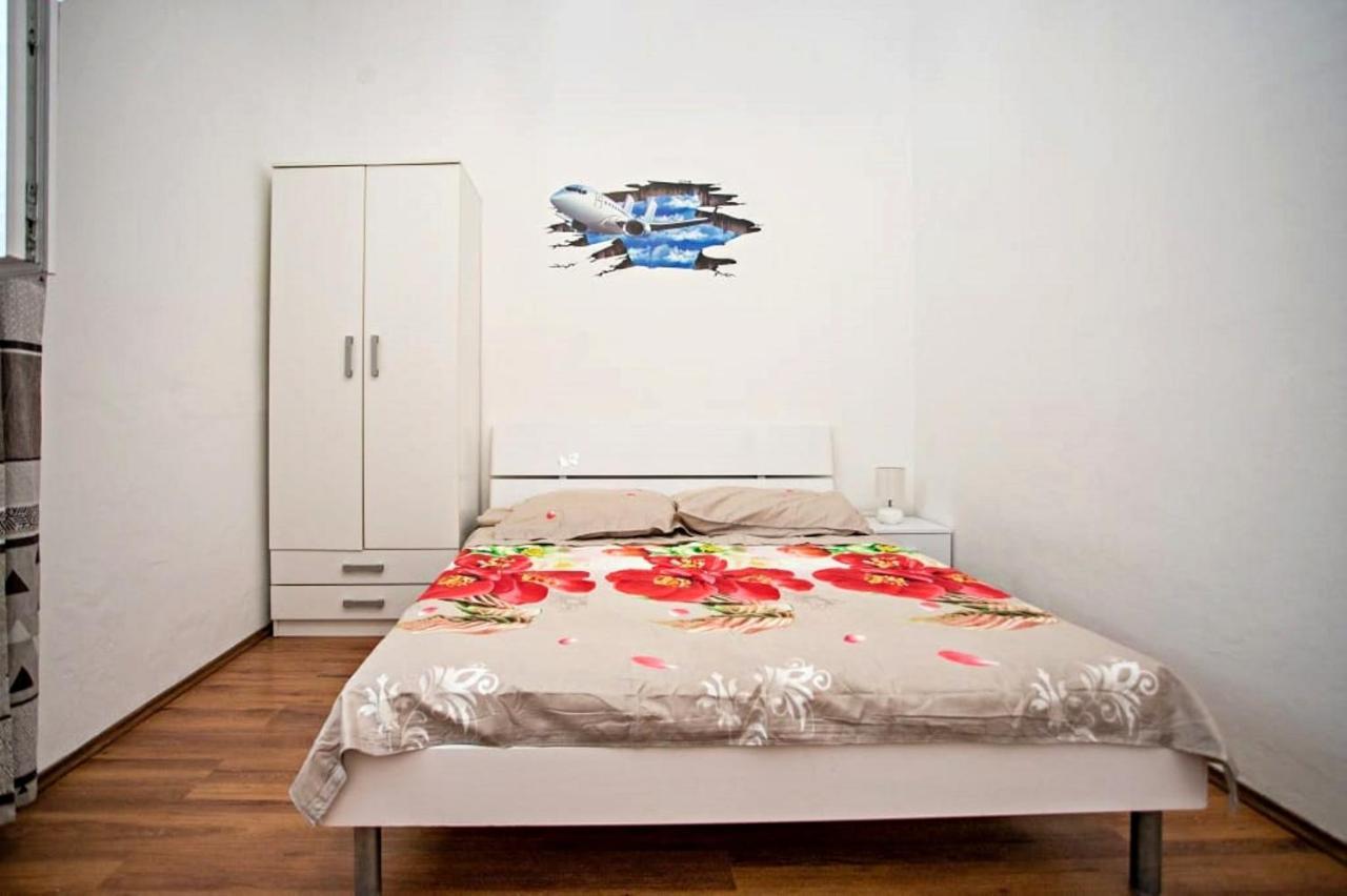 Apartments Punta 2 Omiš Kültér fotó